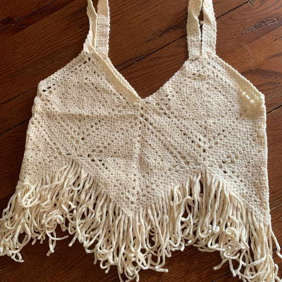 🌴NEW! Boho Fringe Hem Crochet Top OSFM - Picture 7 of 9